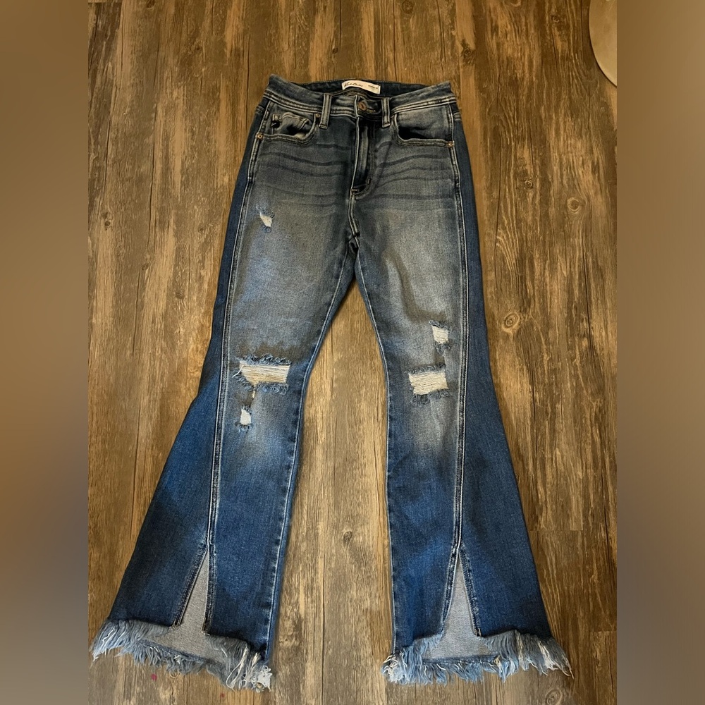 KanCan jeans size 25..